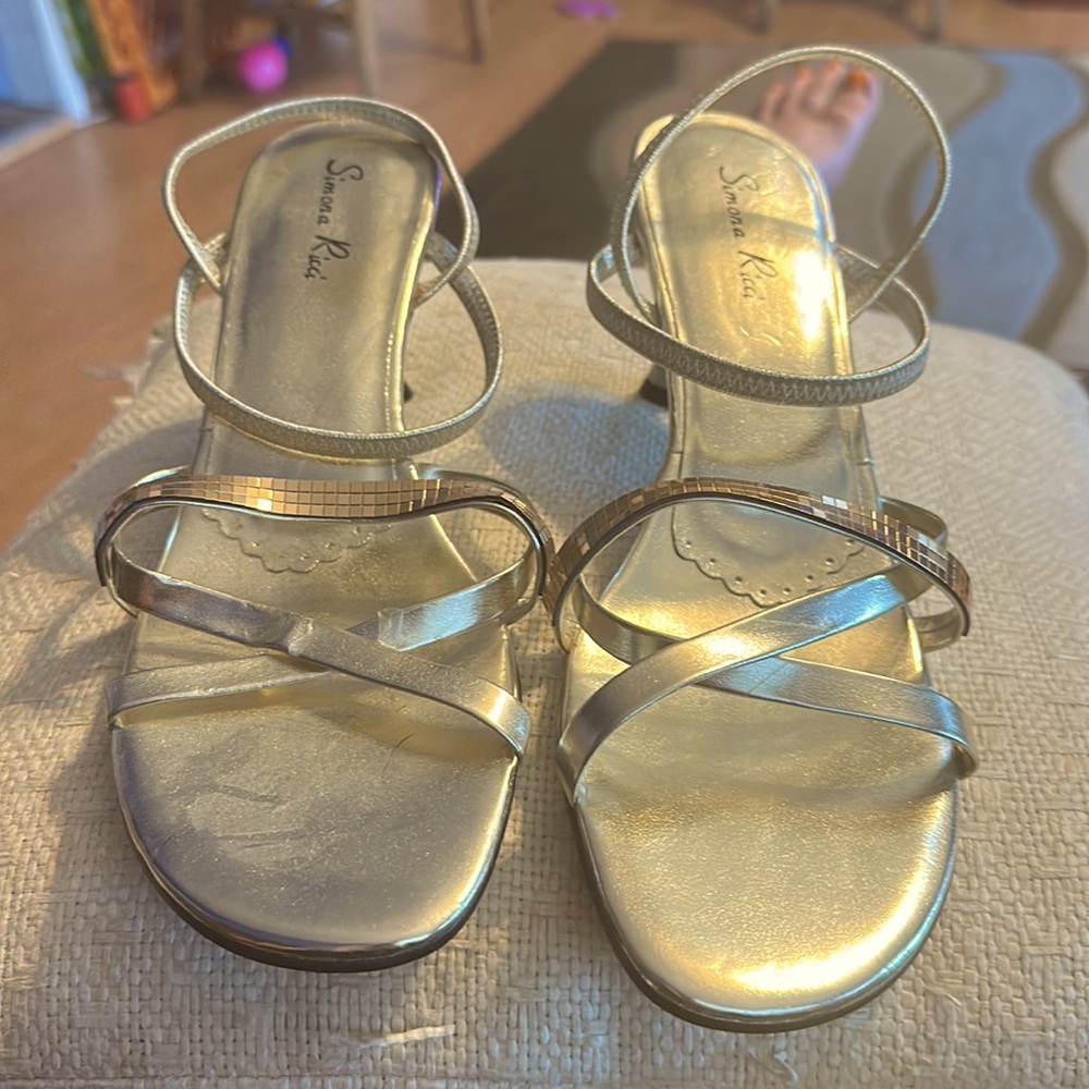 Simona Ricci Gold Heels Size 9.5